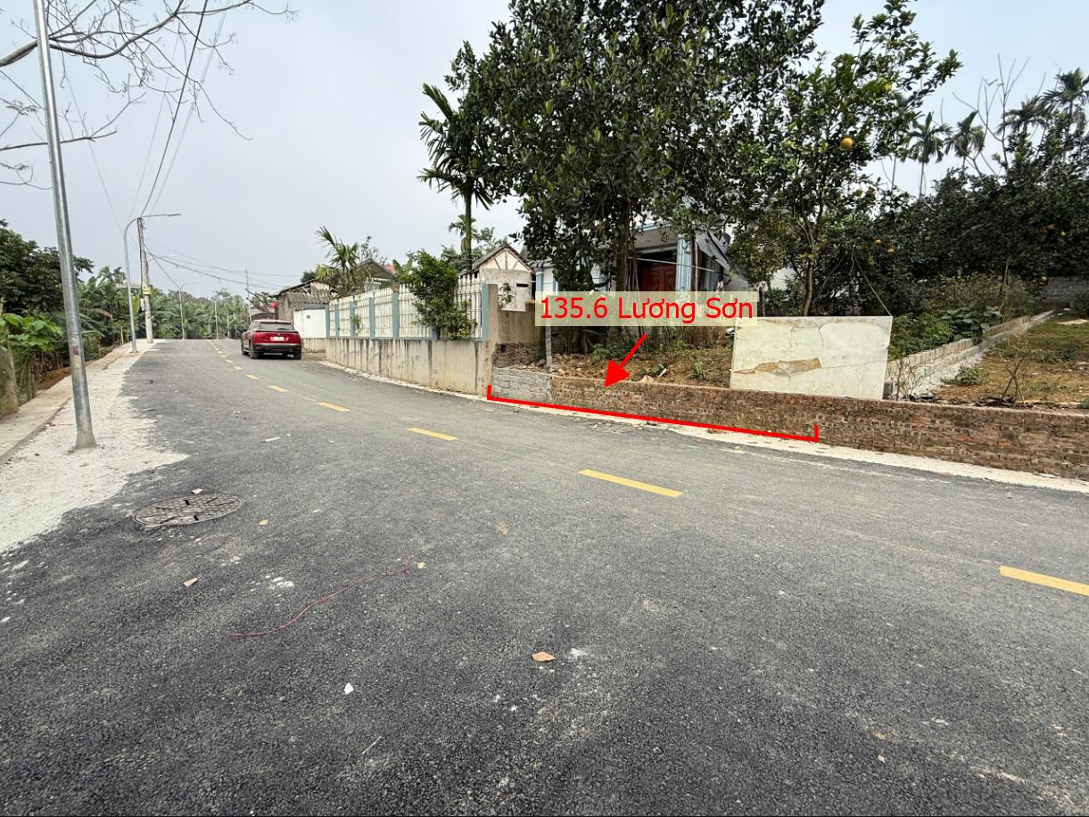 Hình ảnh Bán Lô Đất 135m Tại TT Lương Sơn Hòa Bình Đầy Đủ Tiện Ích Xung Quanh Sổ Đỏ Pháp Lý Rõ Ràng