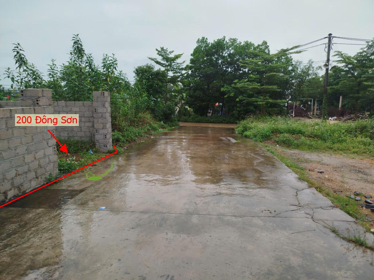 Hình ảnh Bán Đất Full Thổ Cư 200m Tại Đông Sơn Ô Tô Đỗ Tận Đất Ngay Gần QL6A Đang Triển Khai Mở Rộng