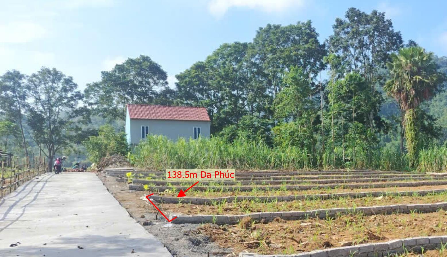 Hình ảnh Bán Lô Đất 138.5m Tại Đa Phúc Yên Thủy Bám Đường Bê Tông Ô Tô vào Tận Đất Dân Cư Đông 