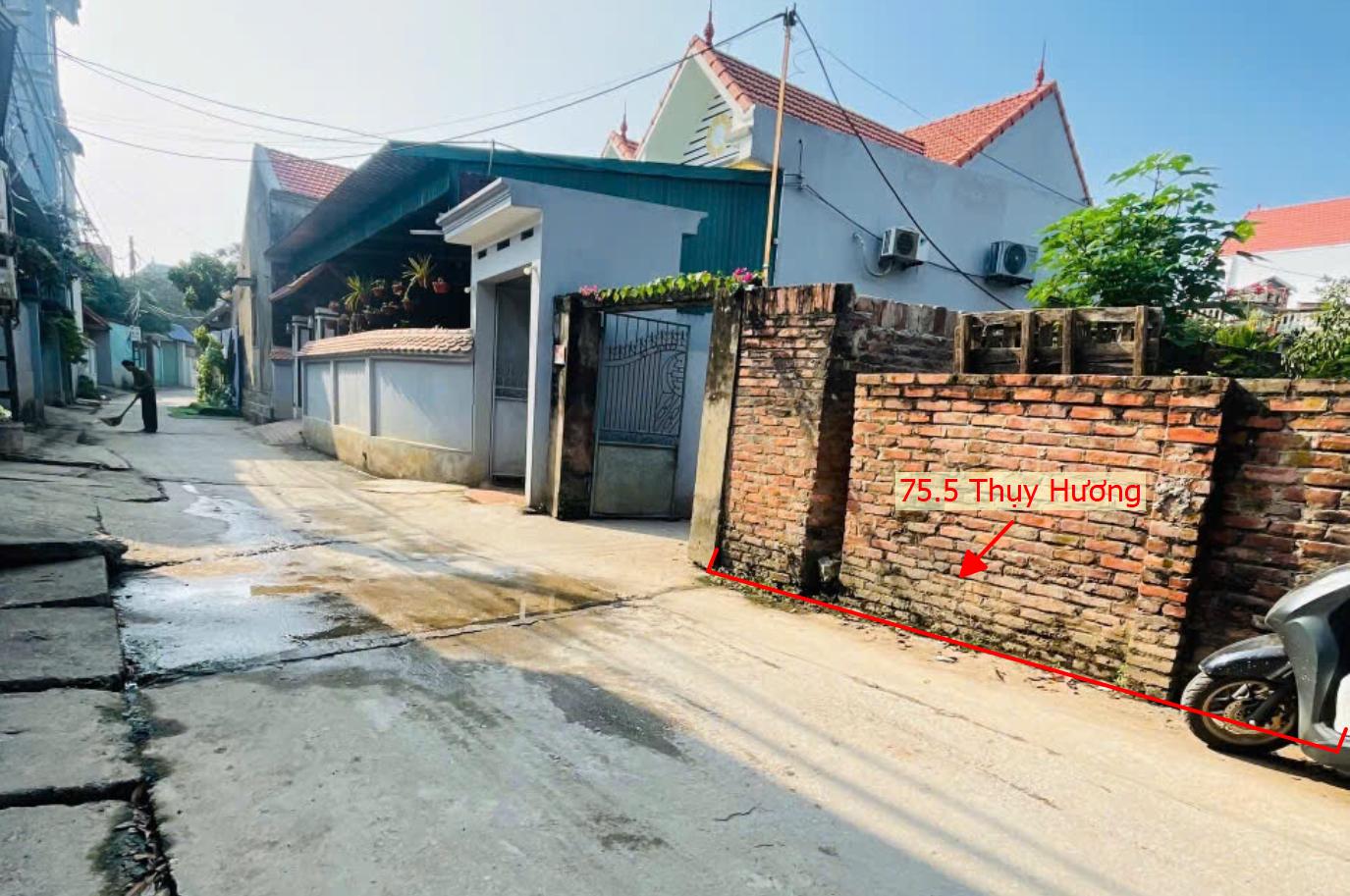 Hình ảnh Bán Lô Góc 2 Mặt Thoáng Full Thổ Cư 75.5m Tại Thụy Hương Đường Thông Ô Tô Gần Trục Kinh Doanh Liên Xã Đê Đáy