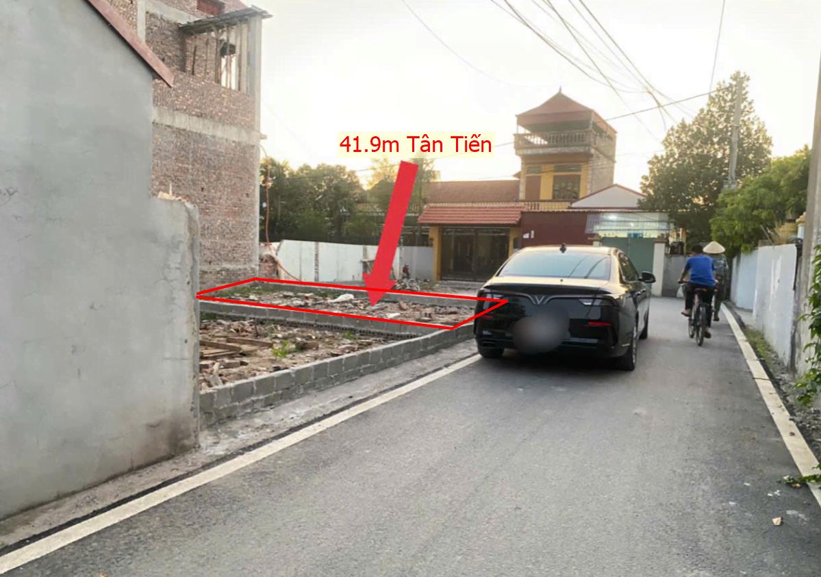 Hình ảnh Bán Lô Đất 41.9m Tại Tân Tiến Văn Giang Bám Đường Bê Tông Ô Tô Vào Tận Đất Dân Cư Đông Đúc Sát KĐt Vin2-3 Giá Đầu Tư