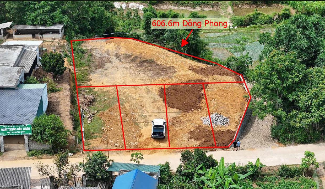 Hình ảnh Bán Lô Đất 606.6m Tại Đông Phong Cao Phong Bám Đường Bê Tông Ô Tô Vào Tận Đất Dân Cư Đông Đúc Giá Đầu Tư