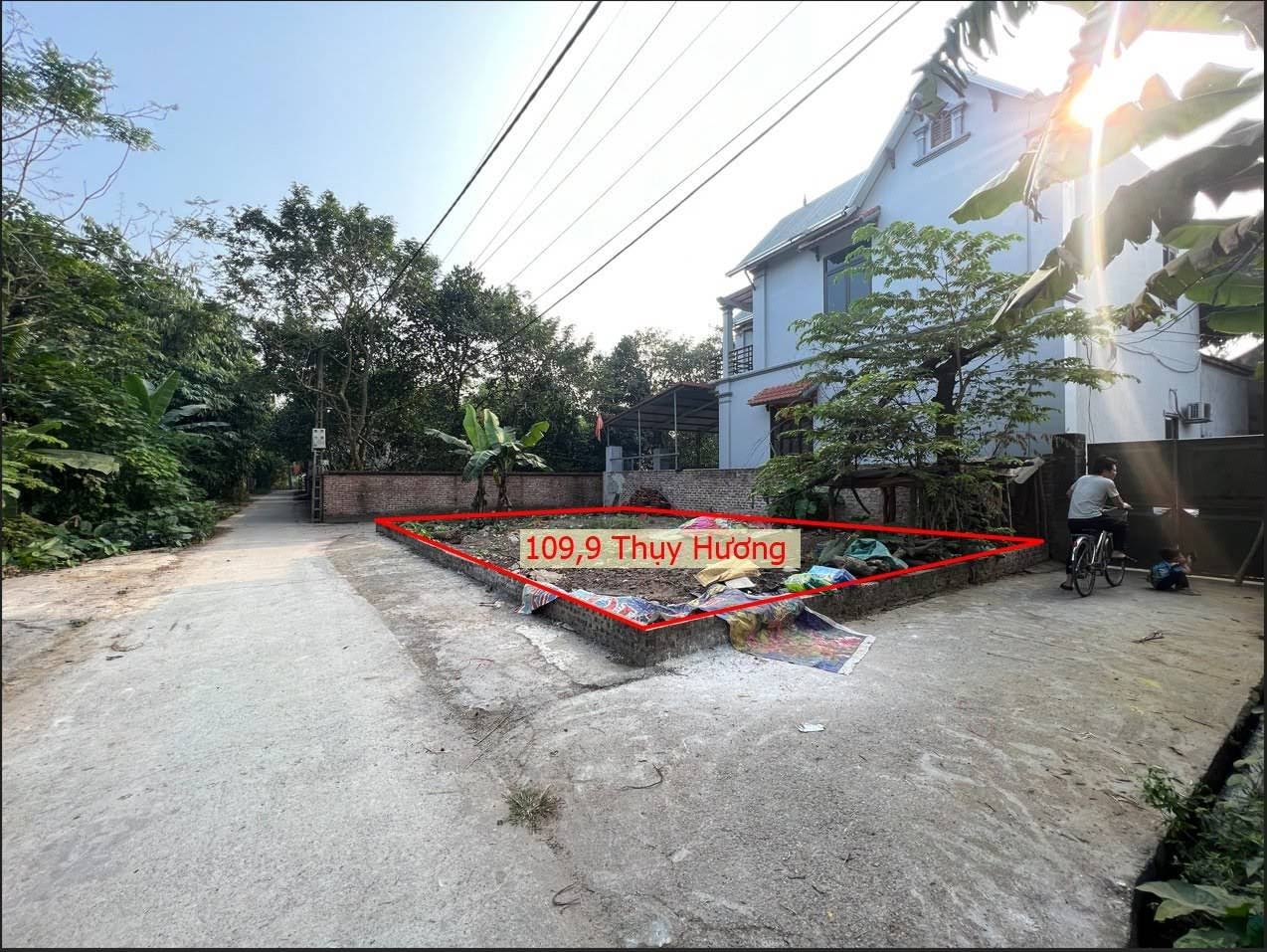 Hình ảnh Bán Lô Góc 3 Mặt Tiền Oto Vào Tận Đất Mà Giá Chỉ Hơn Tỷ Tại Thụy Hương Chương Mỹ 