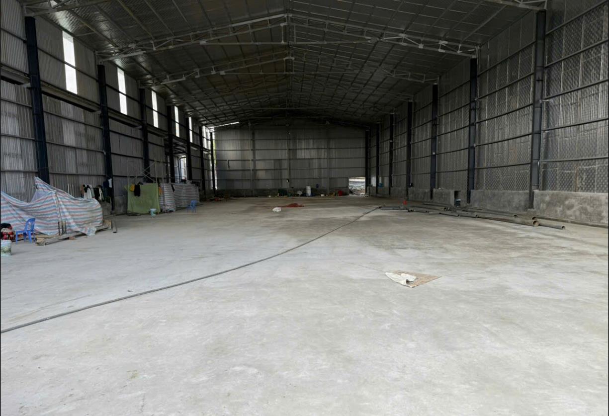 Hình ảnh Bán Lô Đất 1802.5m Tại Hòa Sơn Lương Sơn Bám Đường Bê Tông Ô Tô Vào Tận Đất sẵn Nhà Xưởng Chỉ Việc Vận Hành Dân Cư Đông Giá Đầu Tư