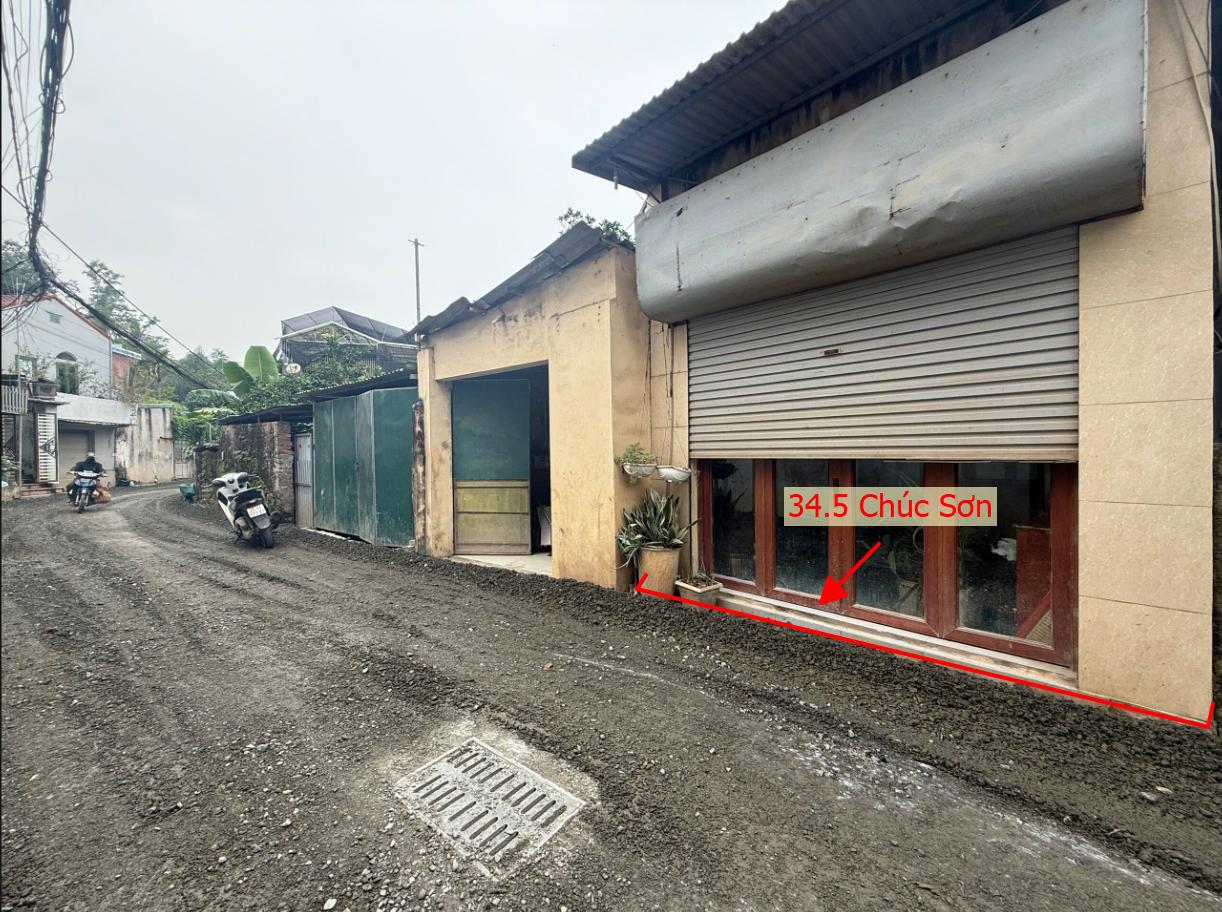 Hình ảnh Bán Đất Tặng Nhà Cấp 4 34.5m Tại Chúc Sơn Mặt Trục Chính Kinh Doanh Ngay Gần QL6A