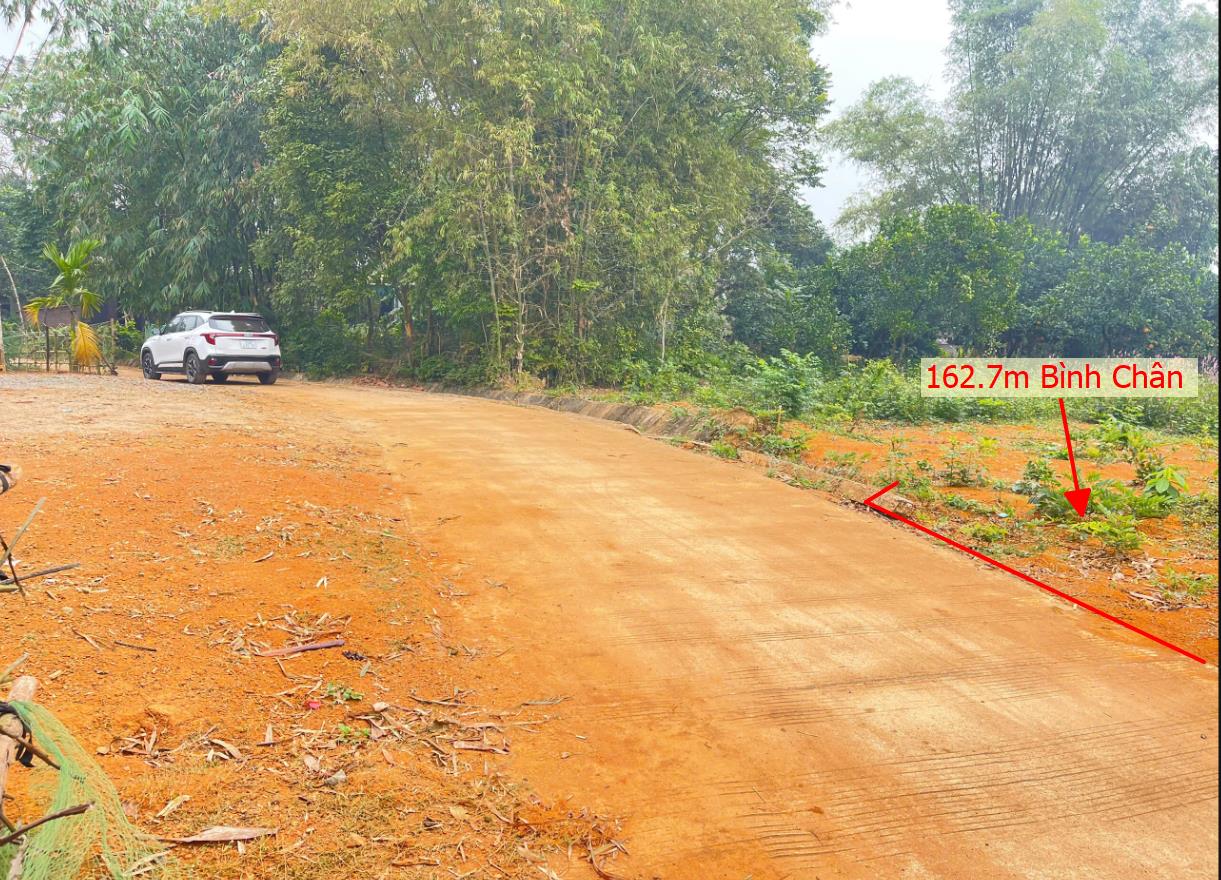 Hình ảnh Bán Đất Phân Lô  Tại Lạc Sơn Bám Đường Bê Tông Ô Tô Vào Tận Đất Dân Cư Đông Đúc Thân Thiện Gần Chợ Trường Học Giá Đầu Tư