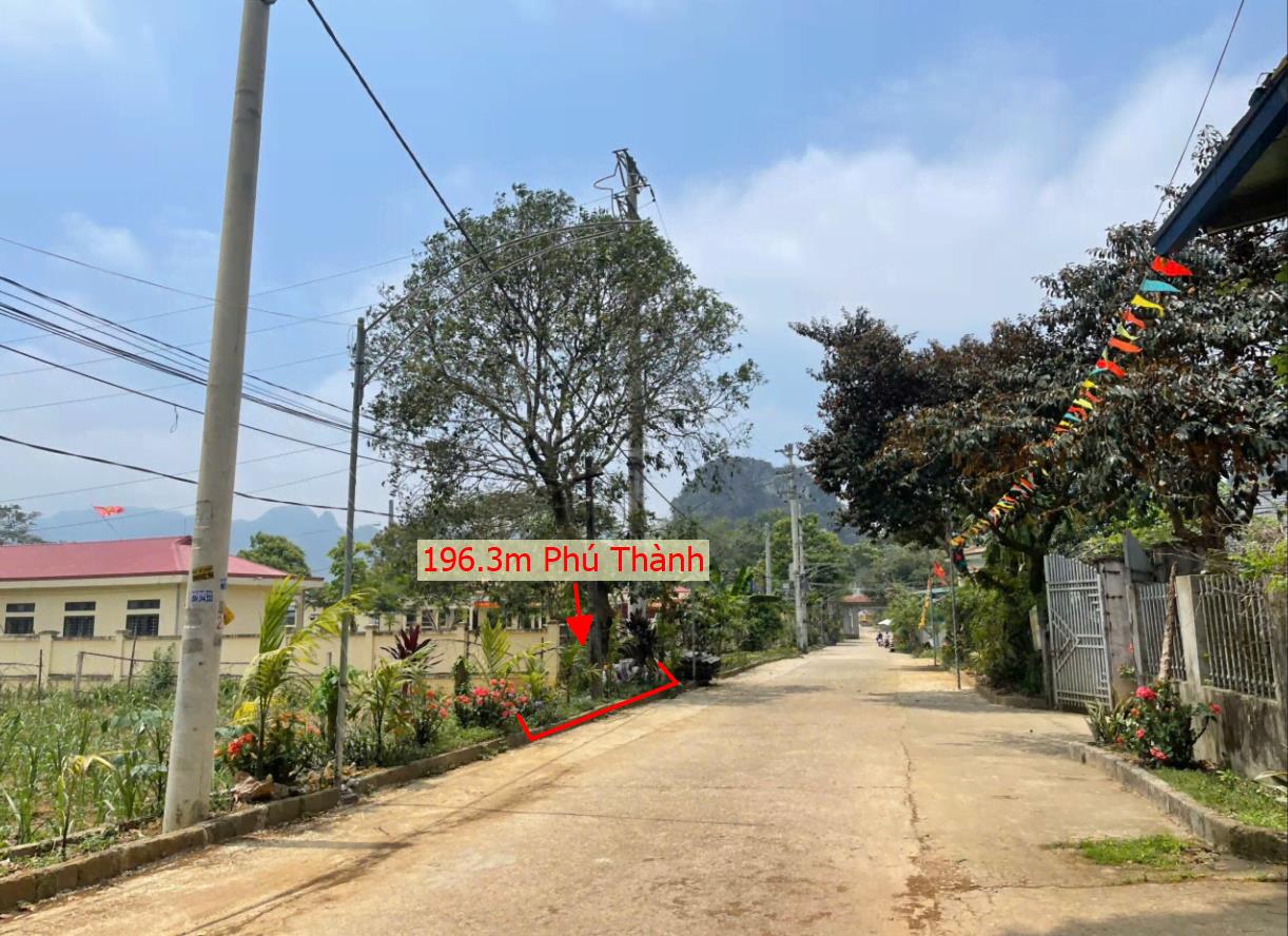 Hình ảnh Bán Lô Đất 196.3m Tại Phú Thành Lạc Thủy Bám Đường Bê Tông Ô Tô Vào Tận Đất Dân Cư Đông Đúc Thân Thiện Gần Chợ Trường Học Ủy Bán Giá Đầu Tư