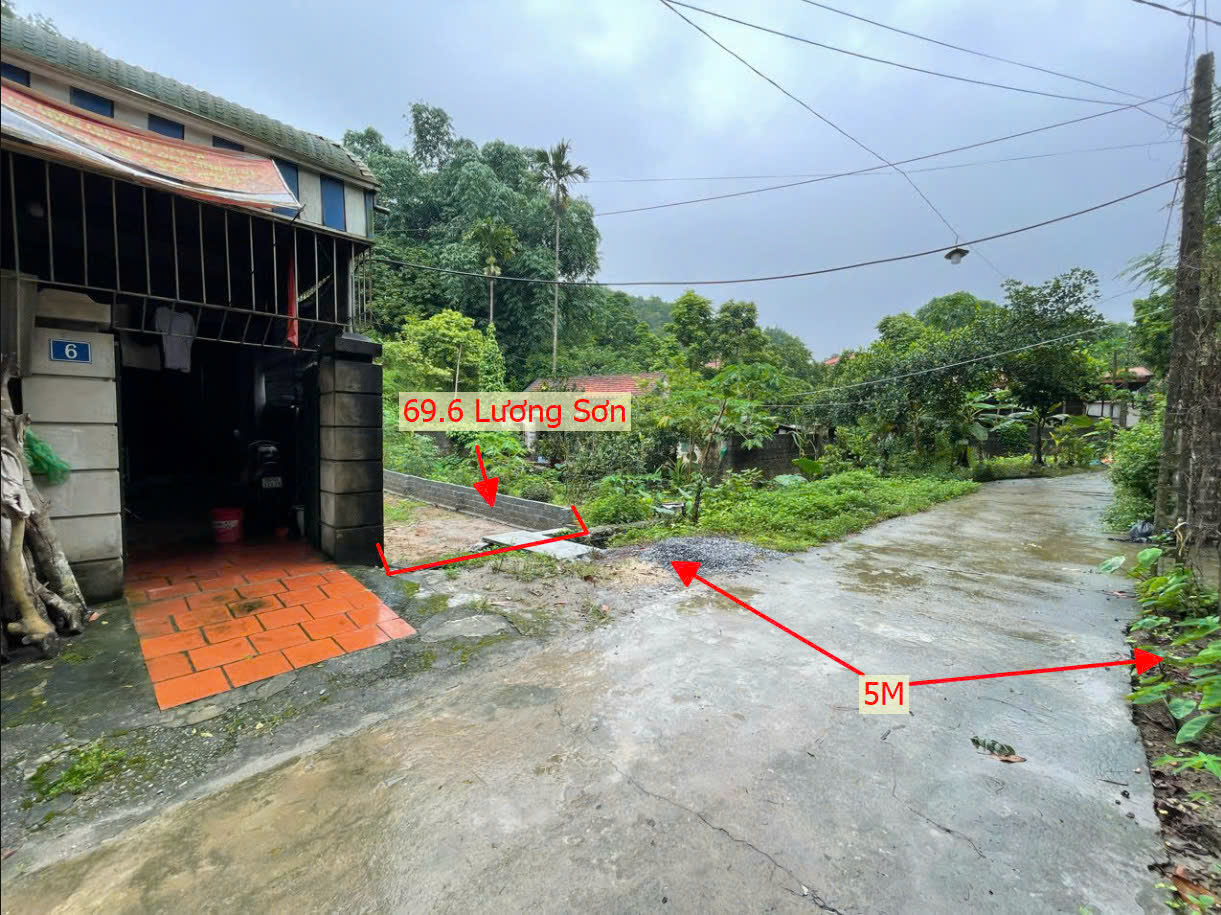 Hình ảnh Bán Đất Thị Trấn Lương Sơn Ô Tô Vào Tận Đất Ngay Sát QL6A Giá Chỉ Vài Trăm Triệu 