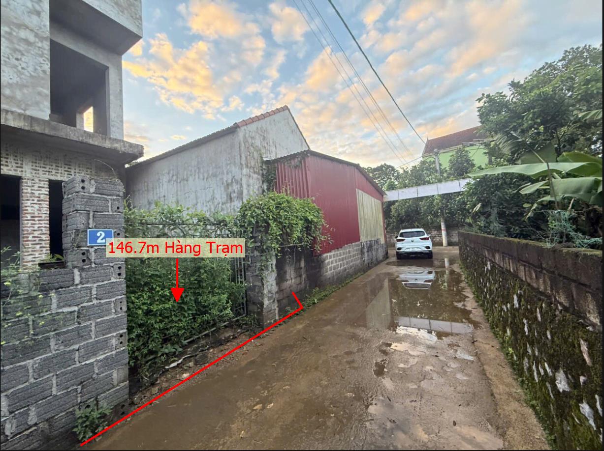 Hình ảnh Bán Lô Đất 146.7m Tại Hàng Trạm Yên Thủy Bám Đường Bê Tông Ô Tô Vào Tận Đất Dân Cư Đông Đúc  Sẵn Nhà 2 Tầng Kiên Cố Giá Đầu Tư