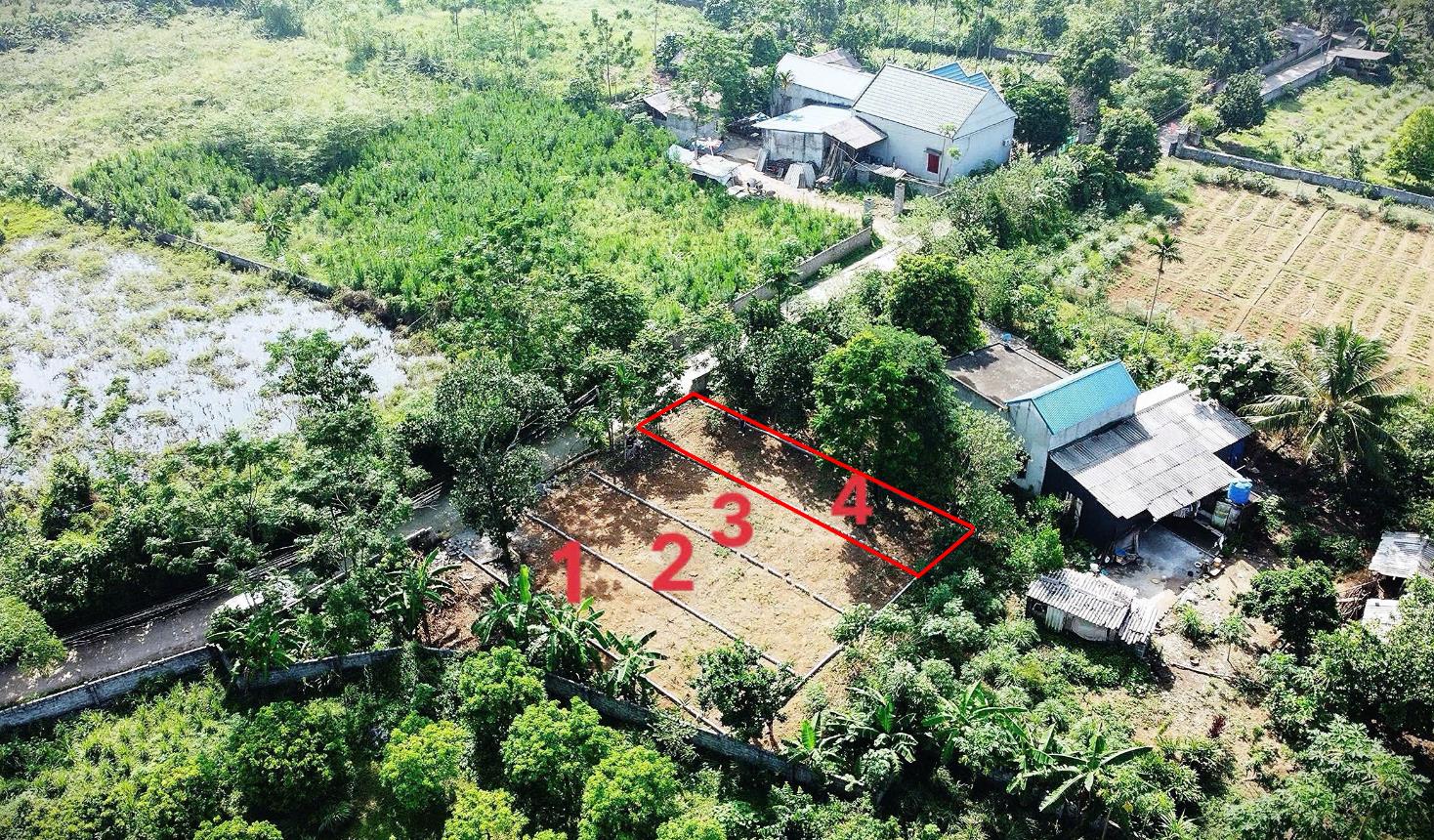 Hình ảnh Bán Lô Đất 99.9m Tại Hợp Châu Lương Sơn Bám Đường Bê Tông Ô Tô Vào Tận Đất View Hồ Thoáng Mát Xung Quanh Đầy Đủ Tiện Ích Giá Đầu Tư