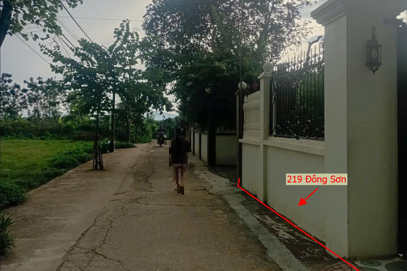 Hình ảnh Bán Nhà 2 Tầng 219m Tại Đông Sơn Ô Tô Đỗ Tận Cửa Ngay Sát QL6A Đang Triển Khai Mở Rộng 