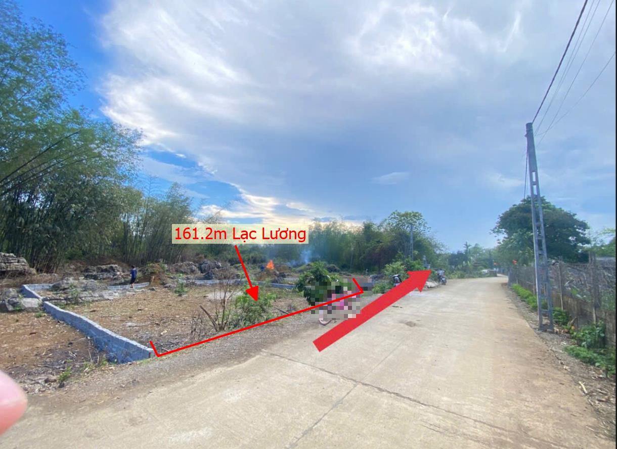 Hình ảnh Bán Lô Đất 161.2m Tại Lạc Lương Yên Thủy Bám Đường Bê Tông Ô Tô Vào Tận Đất Dân Cư Đông  CÁch KCN 3km  Sổ Đỏ Pháp Lý Rõ Ràng Giá Đầu Tư