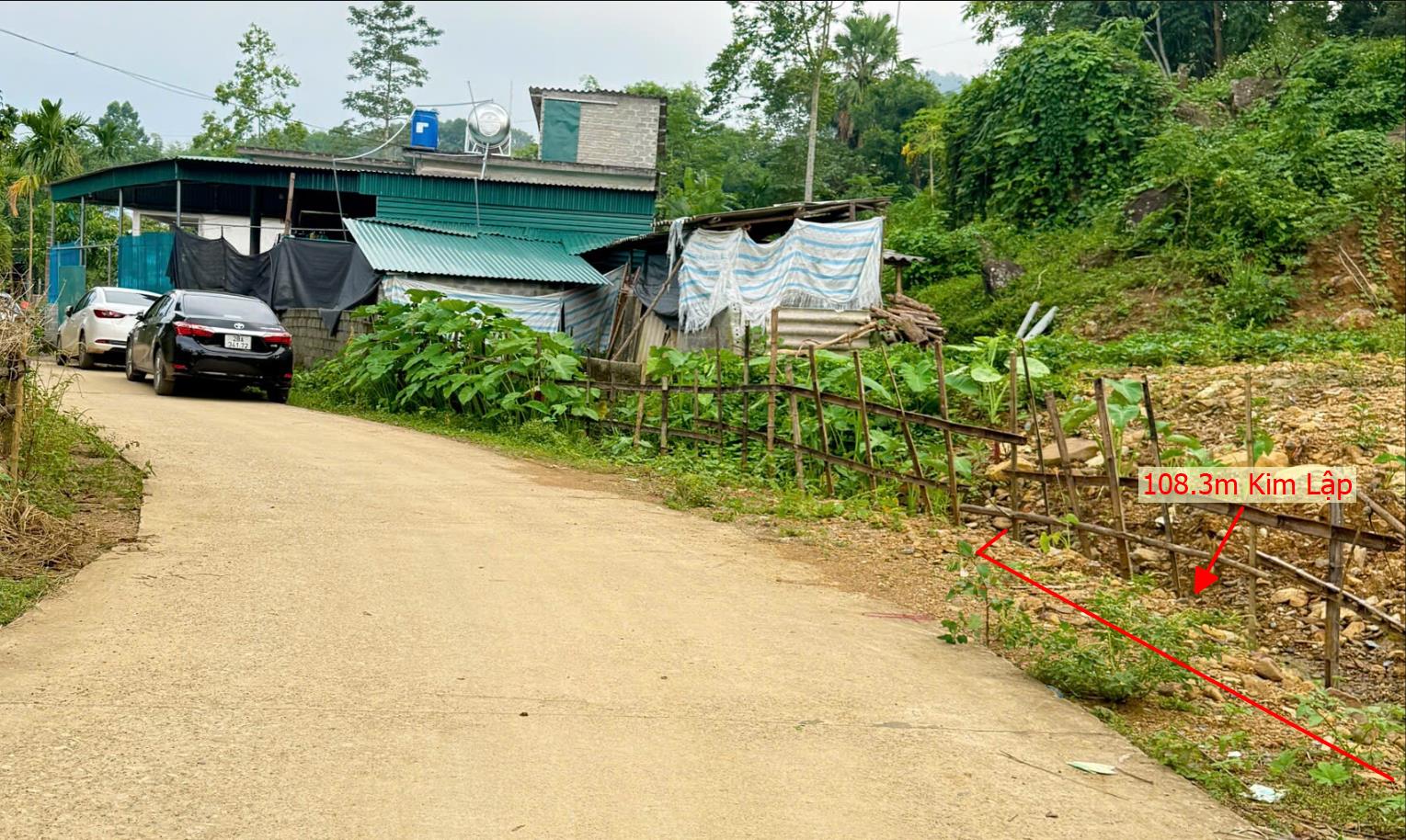 Hình ảnh Bán Lô Đất 108.3m Tại Kim Lập Kim Bôi Bám Đường Bê Tông Ô Tô Vào Tận Đất Dân Cư Đông Đúc Thân Thiện Gần CHhwoj Trường Học Ủy Ban Giá Đầu Tư
