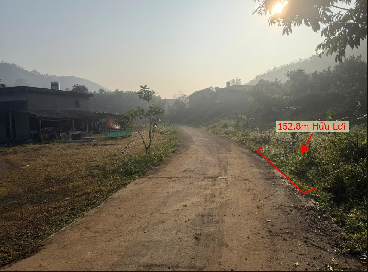 Hình ảnh Bán Đất Phân Lô Tại Hữu Lợi Yên Thủy Bám Đường Bê Tông Ô Tô Vào Tận Đất Dân Cư Đông Đúc  View Thoáng Mát Bình Yên Giá Rẻ