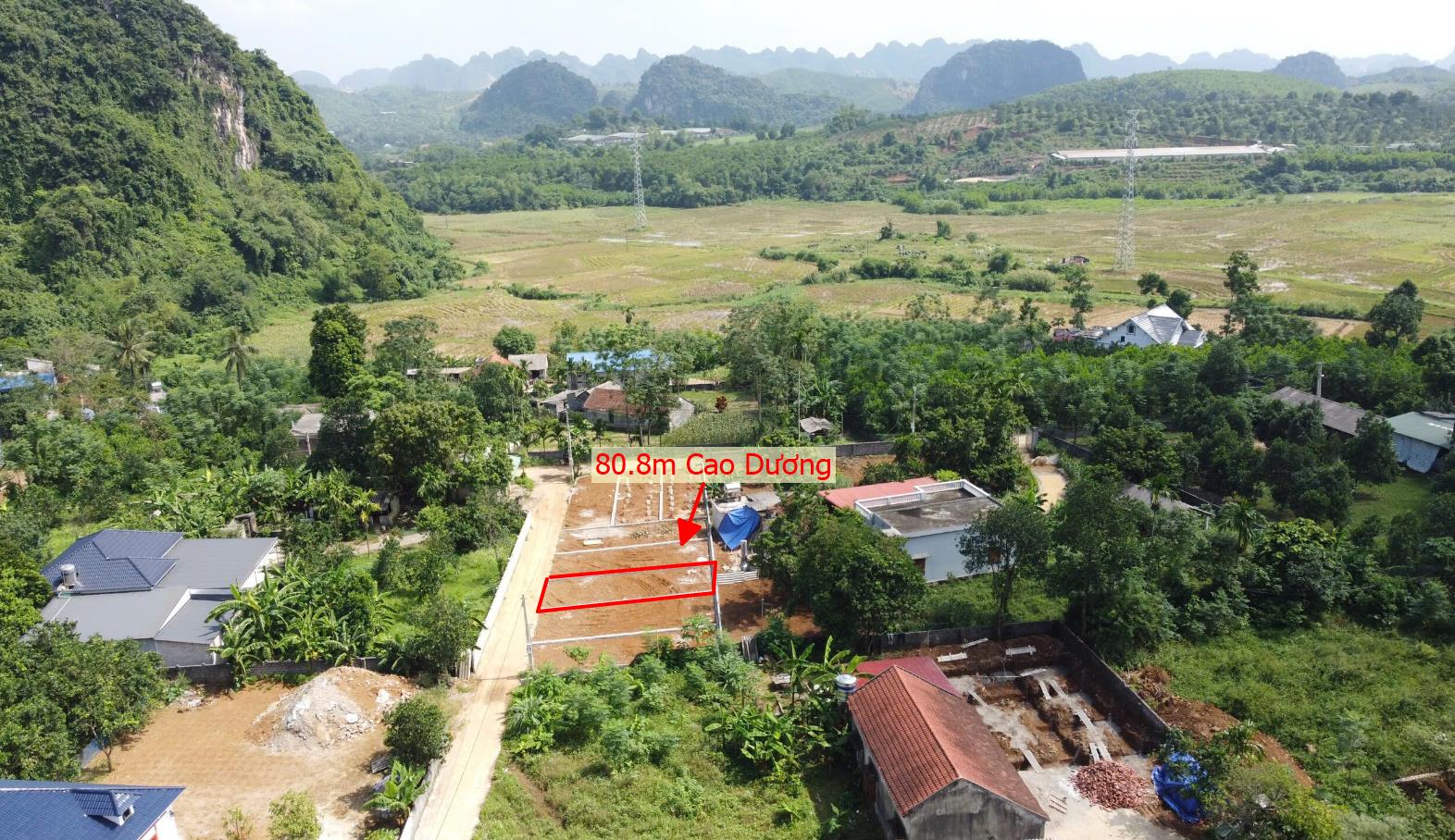 Hình ảnh Bán Lô Đất 80.8m Tại Cao Dương Lương Sơn Bám Đường Bê Tông Ô Tô Vào Tận Đất Dân Cư Đông Đúc View Núi Thoáng Mát Giá Đầu Tư