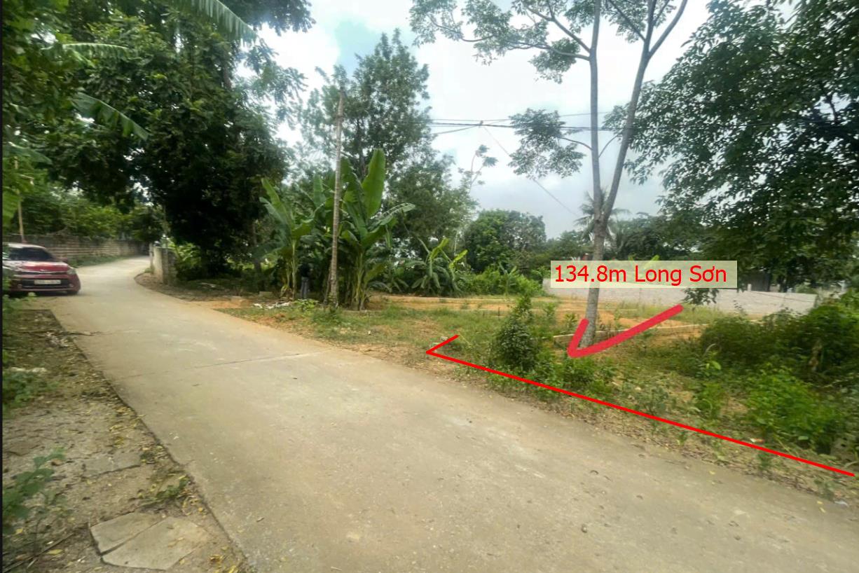Hình ảnh Bán Lô Đất 134.8m Tại Log Sơn Lương Sơn Bám Đường Bê Tông Ô Tô Vào Tận Đất Dân Cư Đông Đúc Thân Thiện Giá Đầu Tư