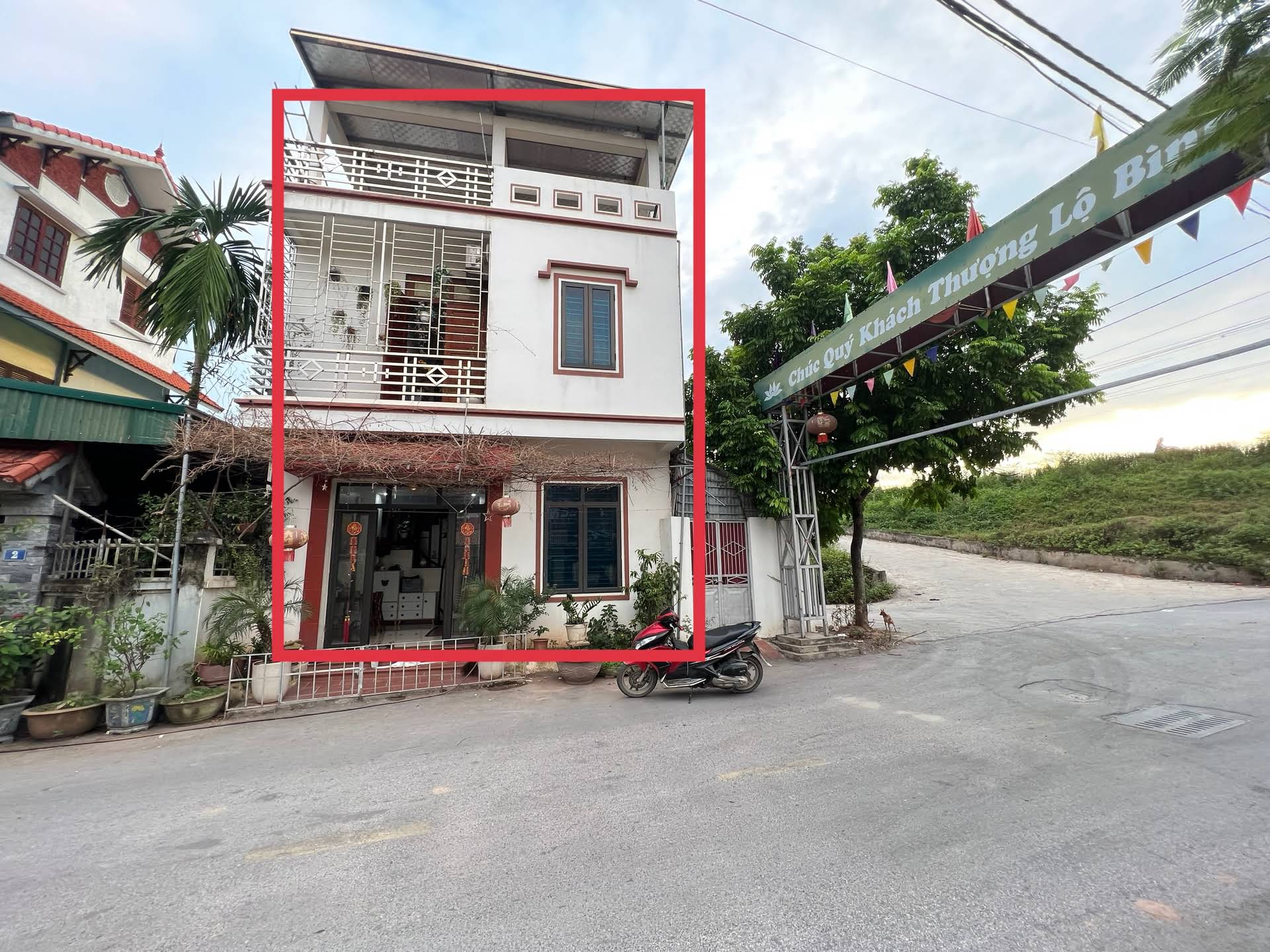 Hình ảnh Bán Nhà 3 Tầng Thiết Kế Hiện Đại Ngay Sát Đê Tả Đáy Thuộc Đồng Mai Hà Đông