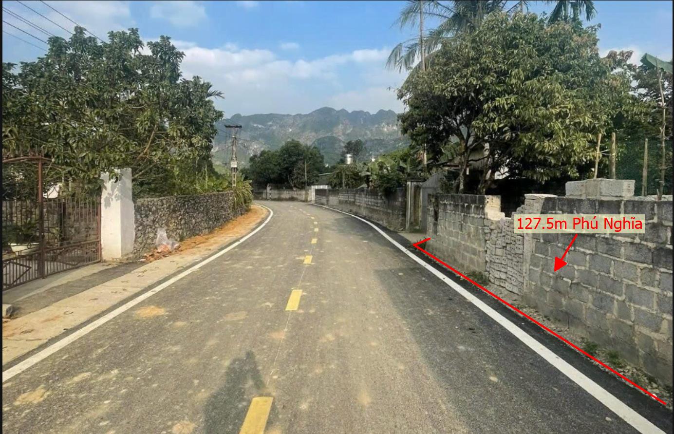 Hình ảnh Bán Lô Đất 125.7m Tại Lạc Thủy Bám Đường Bê Tông Ô Tô Vào Tận Đất Dân Cư Đông Đúc Thân Thiện Gần CHợ Trường Học Giá Đầu Tư