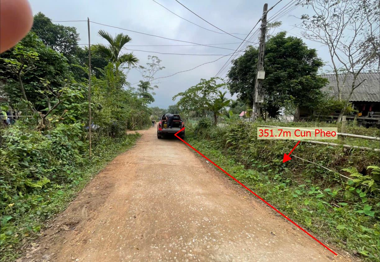 Hình ảnh Bán  Lô Đất 351.7m Tại Cun Pheo Mai Châu Bám Đường Bê Tông Ô Tô Vào Tận Đất Dân Cư Đông  Phù Hợp Làm Nghỉ Dưỡng Sổ Đỏ Pháp Lý Rõ Ràng 