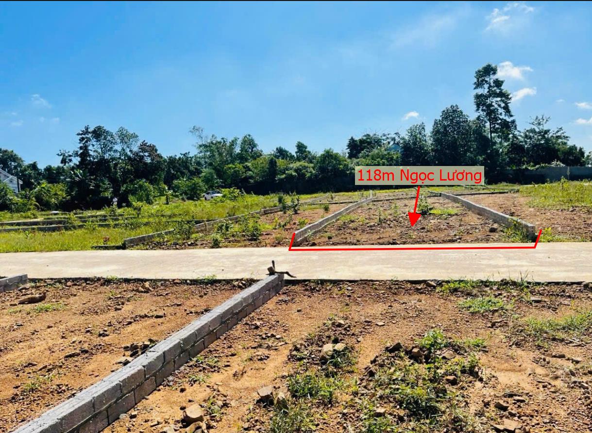 Hình ảnh Bán Lô Đất 118m Tại Ngọc Lương Yên Thủy Bám Đường Bê Tông Ô Tô Vào Tận Đất Dân Cư Đông Đúc Thân Thiện View Núi Thoáng Mát Giá Đầu Tư