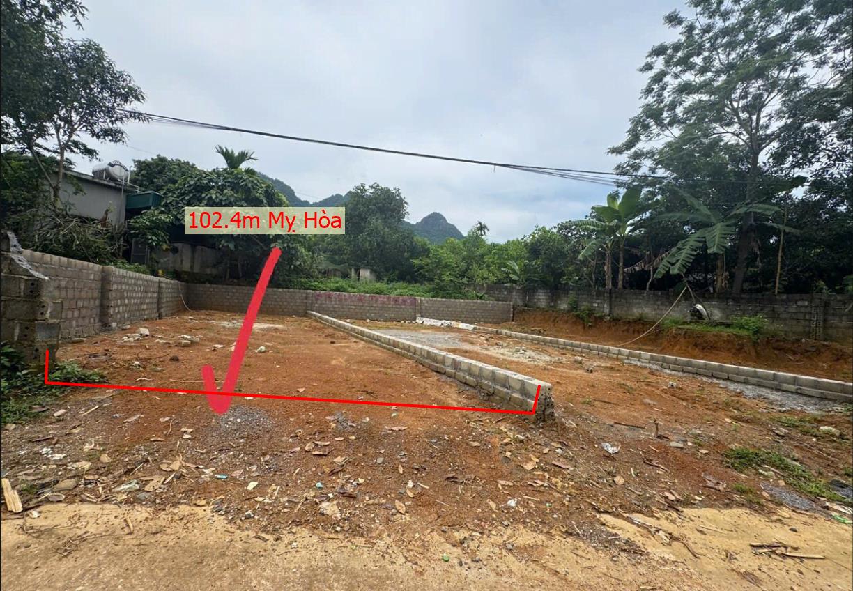 Hình ảnh Bán Lô Đất 102.4m Tại Mỵ Hòa Kim Bôi Bám Đường Bê Tông Ô Tô Vào Tận Đất Dân Cư Đông Đúc Thân Thiện Giá Đầu Tư