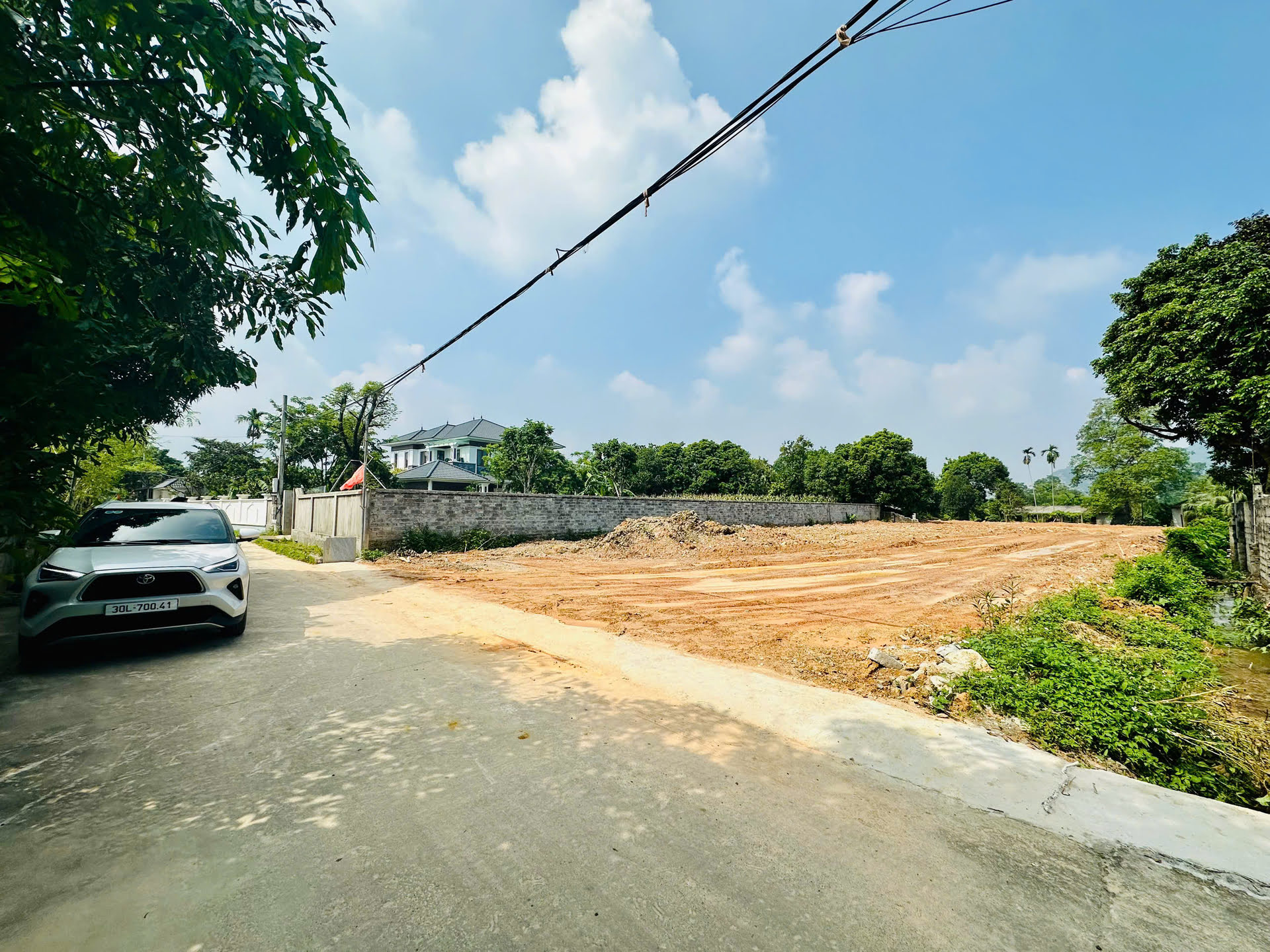 Hình ảnh Bán Thửa Đất 106.7m Tại Tân Tiến Đường Thông Ô Tô Sát Mặt Đường Kinh Doanh QL21A