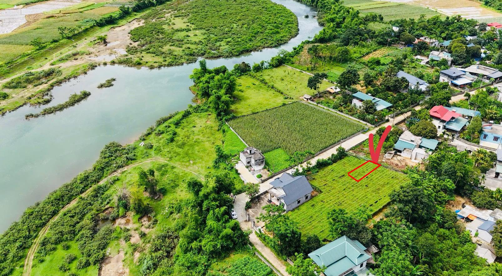 Hình ảnh Bán Lô Đất 146.1m Tại Nam Thượng Bám Đường Bê Tông Ô Tô Vào Tận Đất Dân Cư Đông Đúc Thân Thiện Gần Chợ Trường Học Ủy Ban Giá Đầu Tư