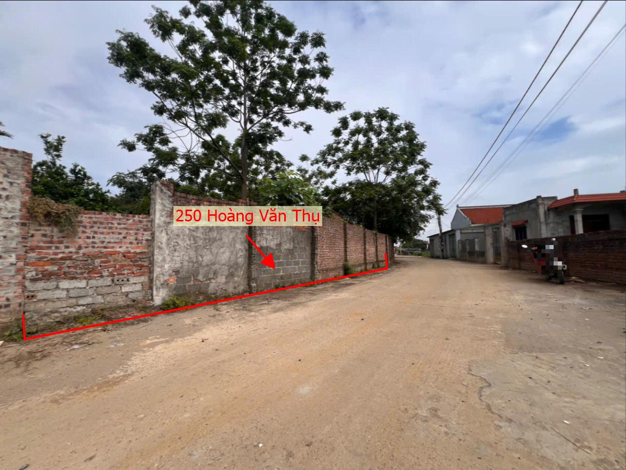 Hình ảnh Bán Đất Full Thổ Cư 250m Tại Hoàng Văn Thụ Đường Ô Tô Tránh Sát Trục Chính Kinh Doanh Liên Xã 
