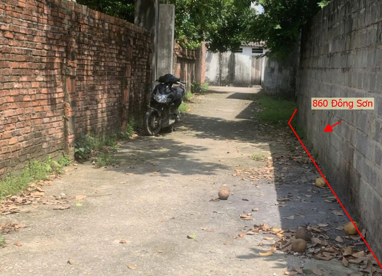 Hình ảnh Bán Thửa Đất 860m Tại Đông Sơn Sát Trục Kinh Doanh Liên Huyện Cách QL6A Đang Mở Rộng Chỉ Hơn 1km