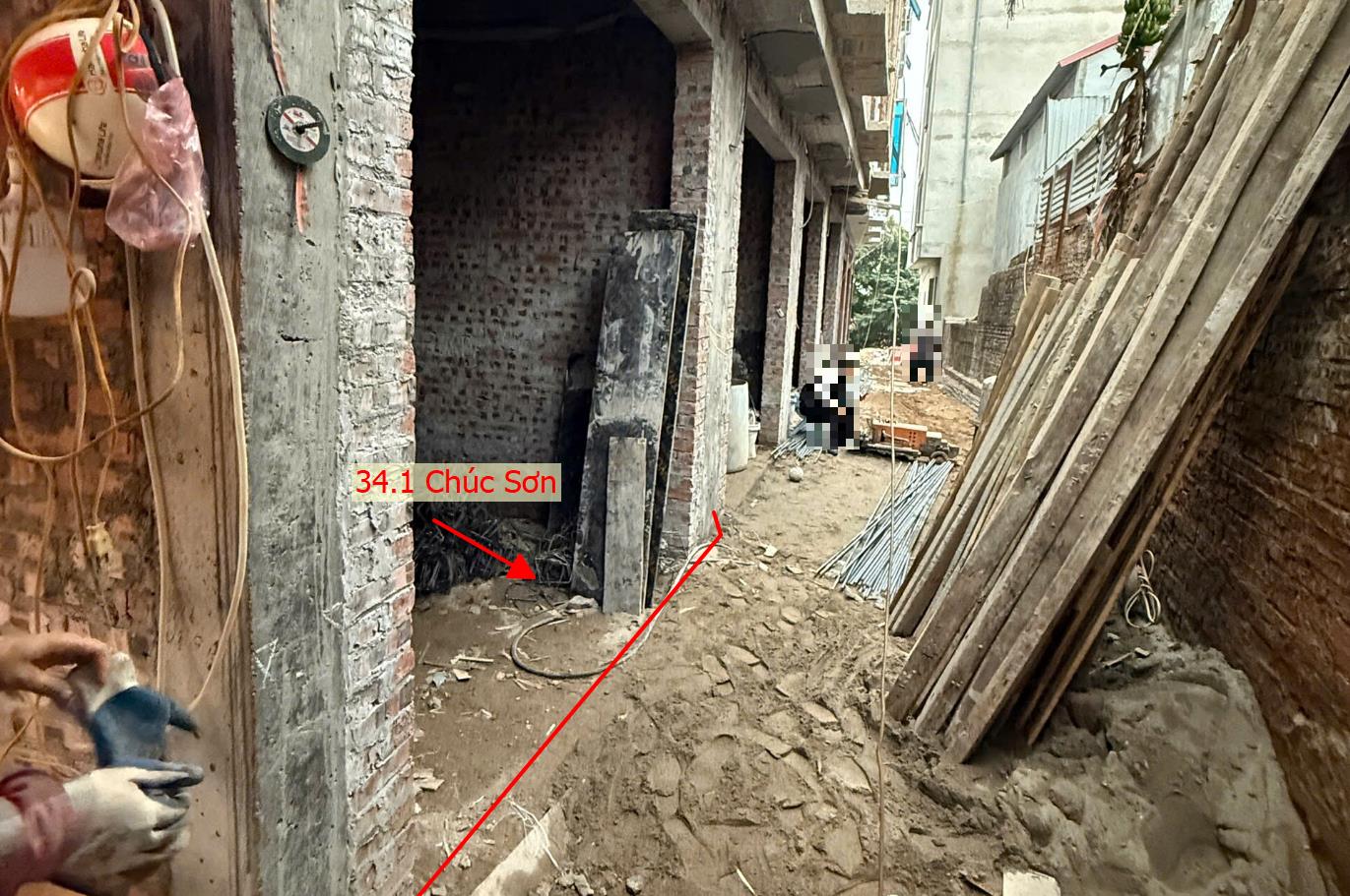 Hình ảnh Bán Nhà Thương Mại 34.1m Tại Chúc Sơn Sát Mặt Đường Kinh Doanh Ngay Trung Tâm Thương Mại Chúc Sơn