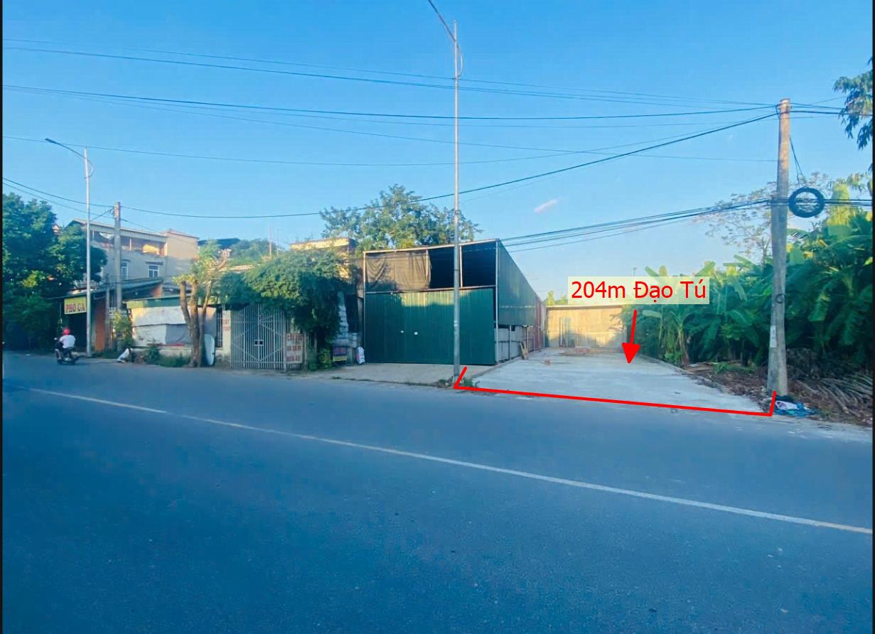 Hình ảnh Bán Lô Đất 204m Tại Tam Dương Bám Đường Bê Tông Ô Tô Vào Tận Đất Dân Cư Đông Đúc Thân Thiện Giá Đầu Tư
