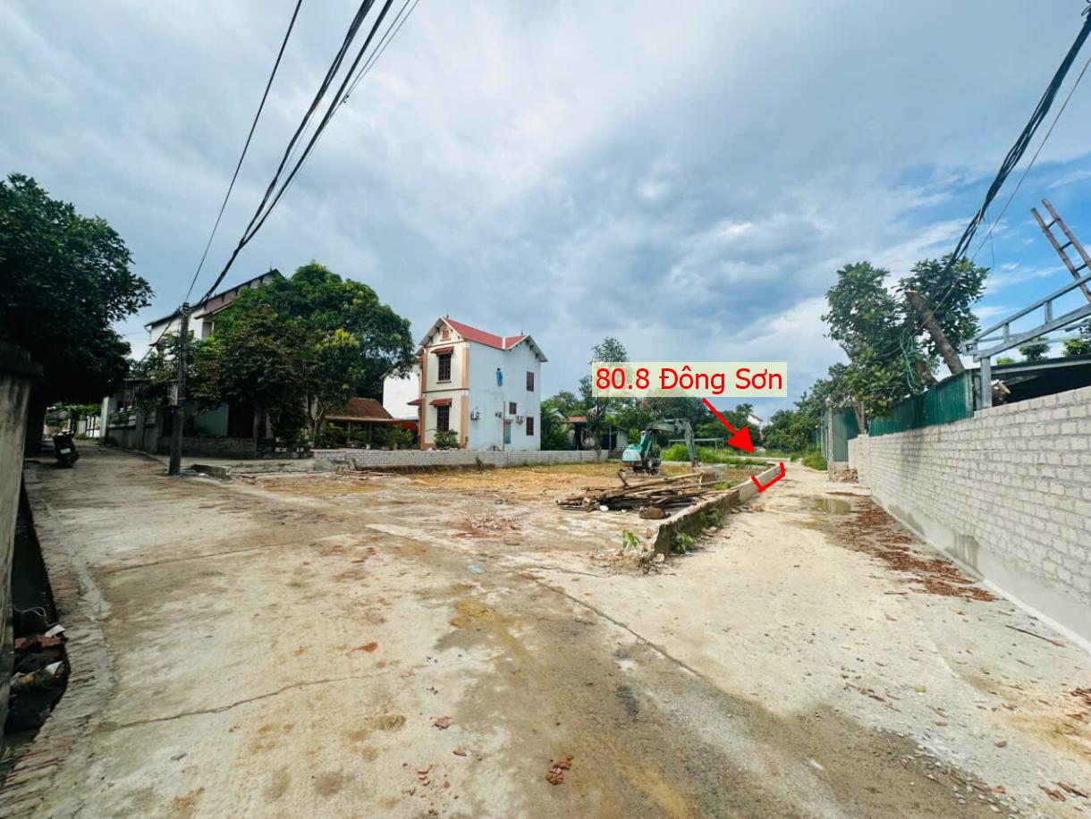 Hình ảnh Bán Đất Phân Lô Đông Sơn Đường Thông Ô Tô Ngay Gần QL6A Đang Triển Khai Mở Rộng