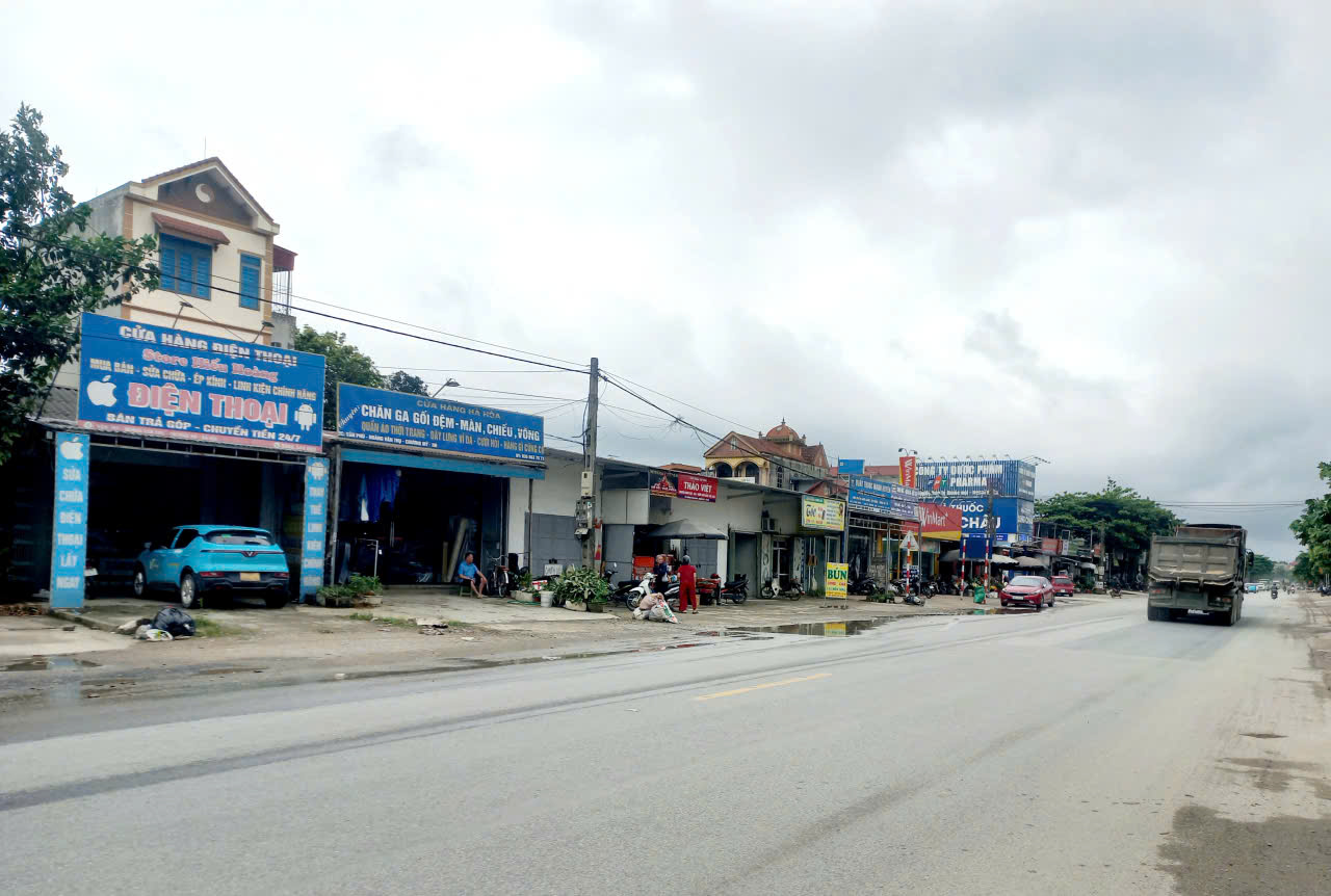 Hình ảnh Bất Động Sản Trần Phú Bán Đất Khu Vực Hoàng Văn Thụ Bám Mặt Đường Kinh Doanh Liên Xã Cách QL21A Chỉ Vài Trăm Mét
