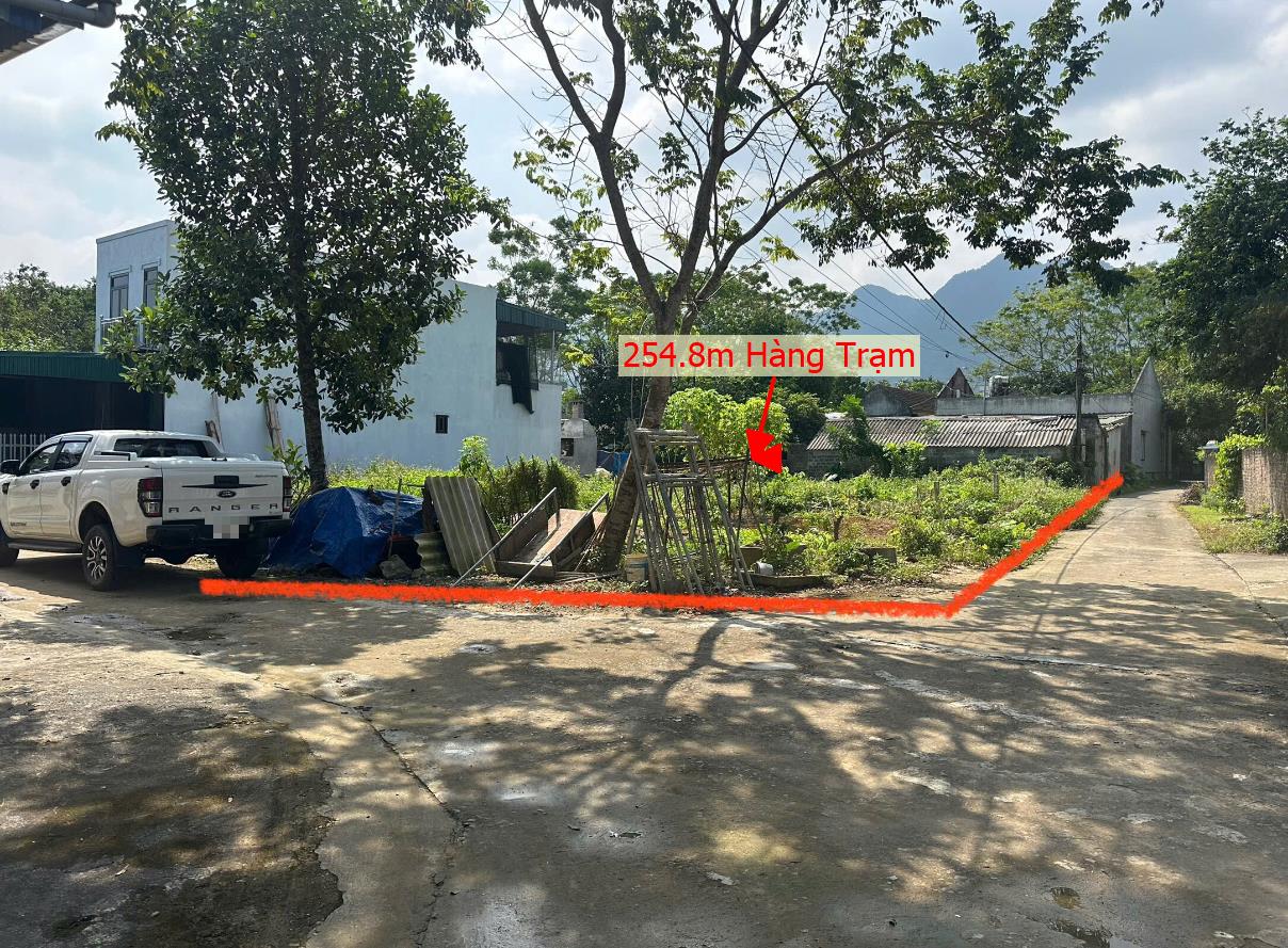 Hình ảnh Bán Lô Đất 254.8m Tại Hàng Trạm Yên Thủy Bám Đường Bê Tông Ô Tô Vào Tận Đất Dân Cuqw Đông Đúc Thân Thiện  Cách QL12b Chỉ 200m Giá Đầu Tư