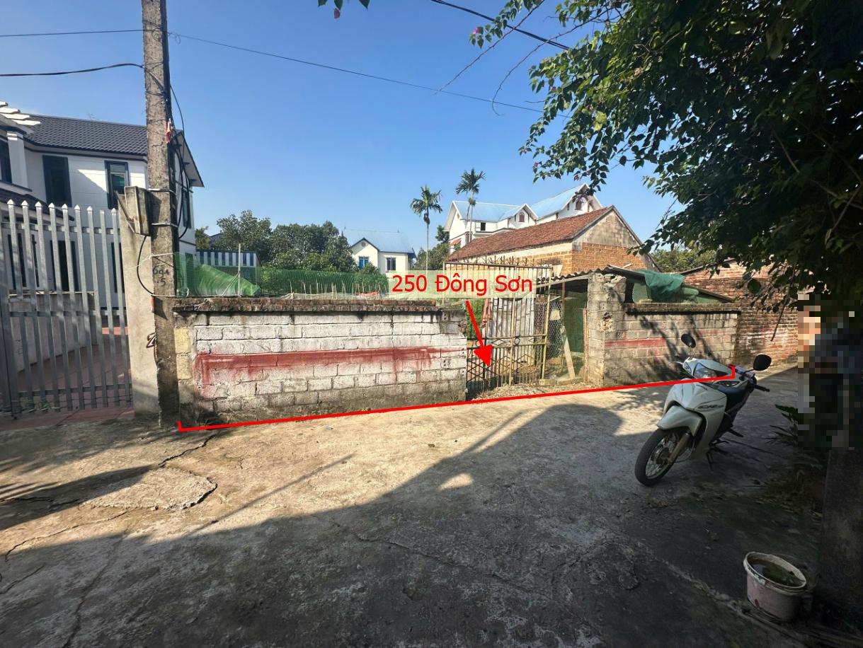 Hình ảnh Bán Thửa Đất 250m Tại Đông Sơn Ô Tô Đỗ Tận Đất Sát Trục Chính Kinh Doanh Gần QL6A Đang Mở Rộng