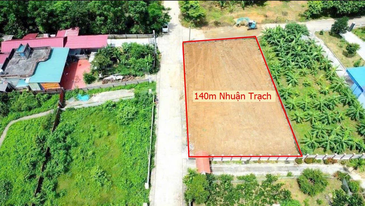 Hình ảnh Bán Lô Đất 140m Lô Góc 2 Mặt Tiền Bám Đường Bê Tông Ô Tô Vào Tận Đất Dân Cư Đông Xung Quanh Nhiều Khu Nghỉ Dưỡng Giá Đầu Tư