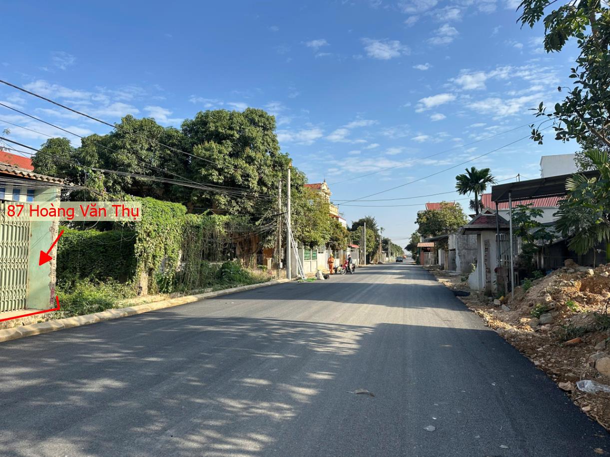 Hình ảnh Bán Đất Full Thổ Cư Sẵn Nhà Cấp 4 87m Tại Hoàng Văn Thụ Bám Mặt Đường La Thành Ngay Sát QL21A 