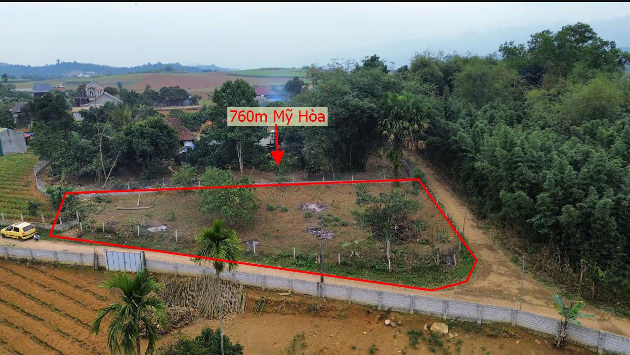 Hình ảnh Bán Mảnh Đất 760m Lô Góc 3 Mặt Tiền Bám Đường Bê Tông Ô Tô Vào Tận Đất Cách Ql6  1km View Thoáng Mắt Giá Đầu Tư