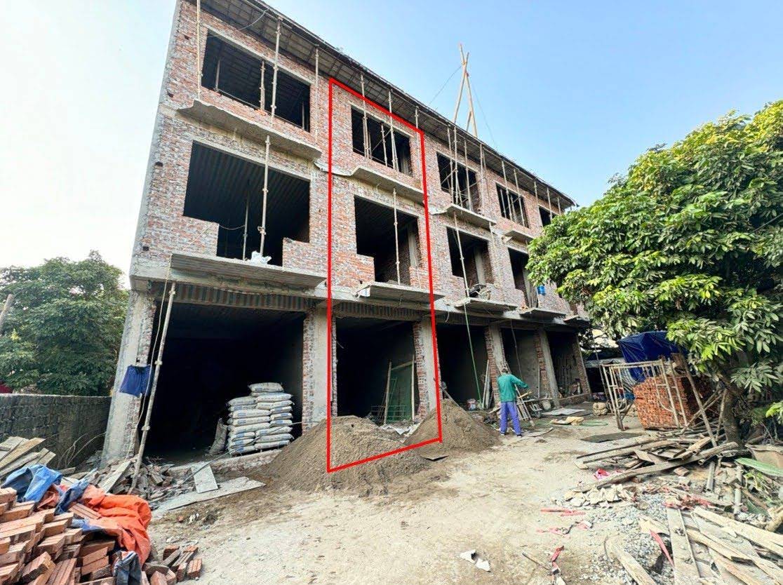 Hình ảnh Nhỉnh 2 Tỷ Sở Hữu Nhà Thương Mại Tại Đại Thành Quốc Oai Cách Trục Chính Vài Bước Chân 