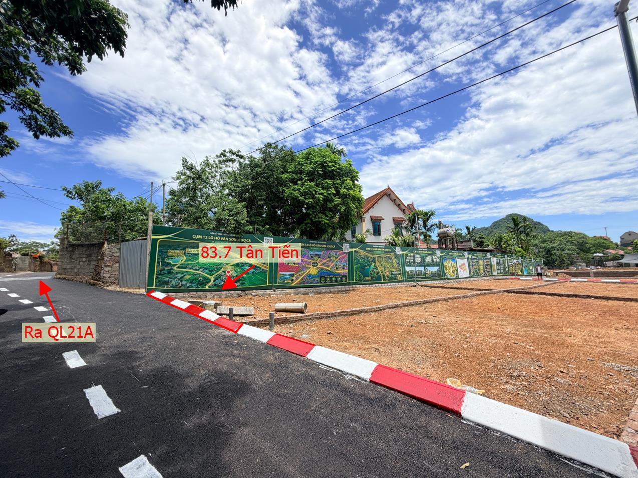 Hình ảnh Bất Động Sản Xuân Mai Bán Đất Phân Lô Khu Vực Tân Tiến Sát Hồ Văn Sơn Cách Mặt Đường QL21A Chỉ Hơn 100m