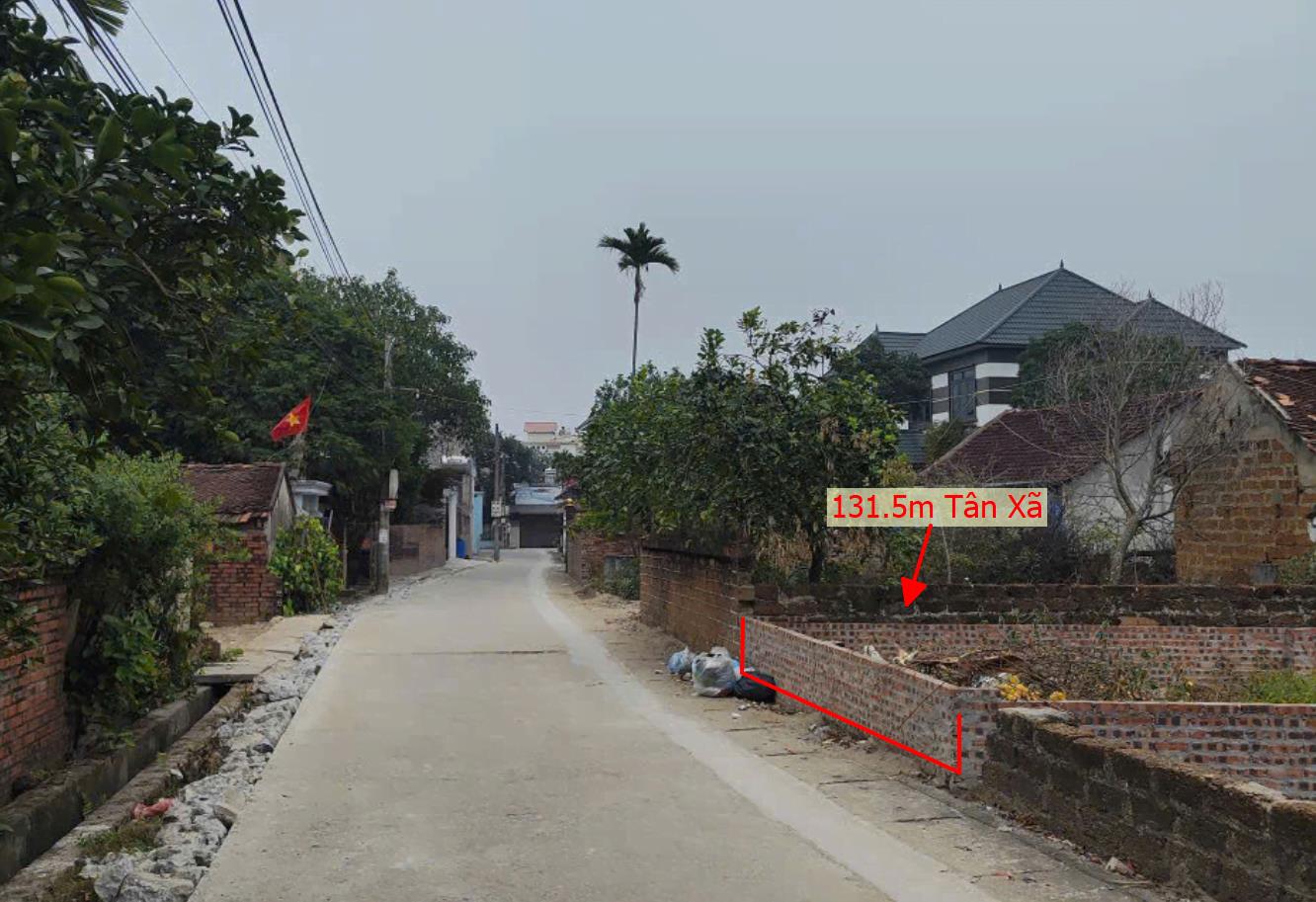 Hình ảnh Bán Lô Đất 131.5m Tại Tân Xã Thạch Thất Bám Đường Bê Tông Ô Tô Vào Tận Đất dân Cư Đông Đúc Giá Đầu Tư