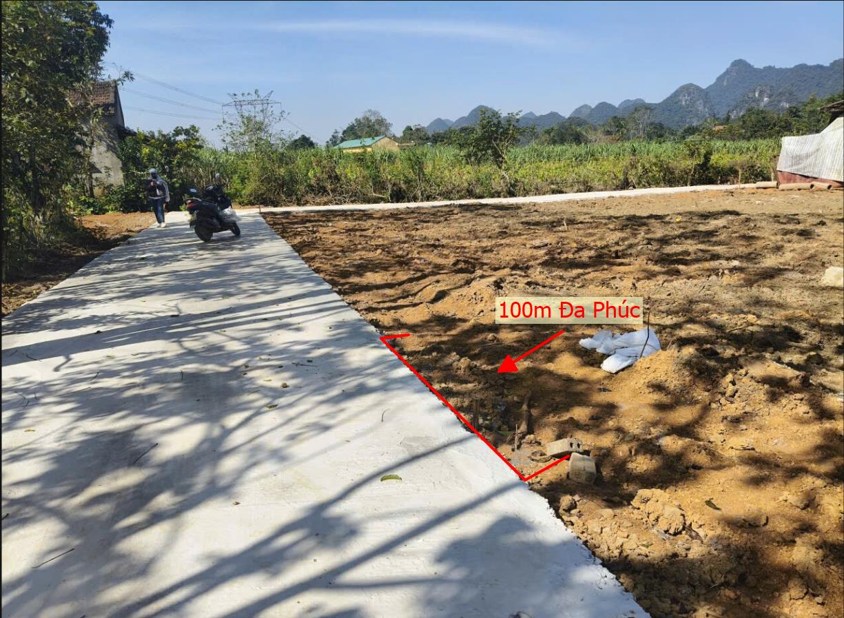 Hình ảnh Bán Lô Đất 100m Tại Đa Phúc Yên Thủy Bám Đường Bê Tông Ô Tô Vào Tận Đất Dân Cư Đông Đúc Thân Thiện Đầy Đủ Tiện Ích xung Quanh 