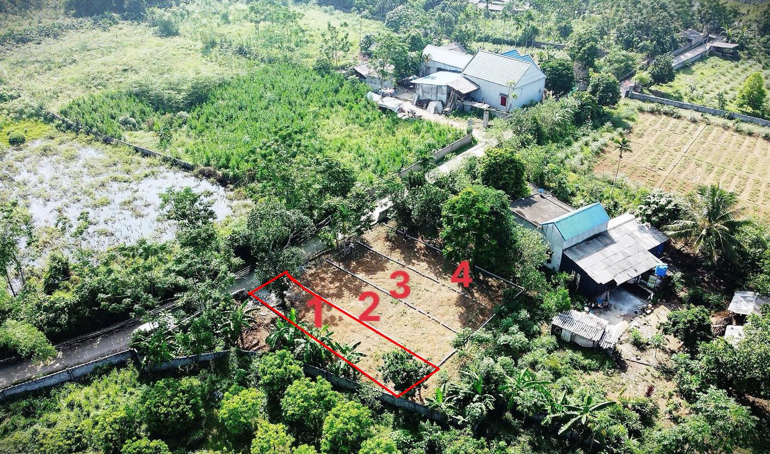 Hình ảnh Bán Lô Đất 99.4m Tại Hợp Châu Lương Sơn Bám Đường Bê Tông Ô Tô Vào Tận Đất View Hồ Thoáng Mát Xung Quanh Đầy Đủ Tiện Ích Giá Đầu Tư