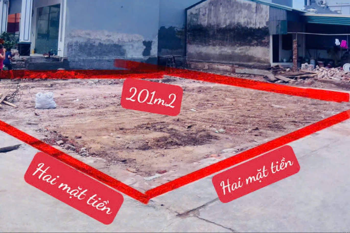 Hình ảnh Bán Lô Góc 2 Mặt Tiền Sẵn Nhà Cấp 4 Gần Mặt Đường Kinh Doanh TL419 Tại Quảng Bị 