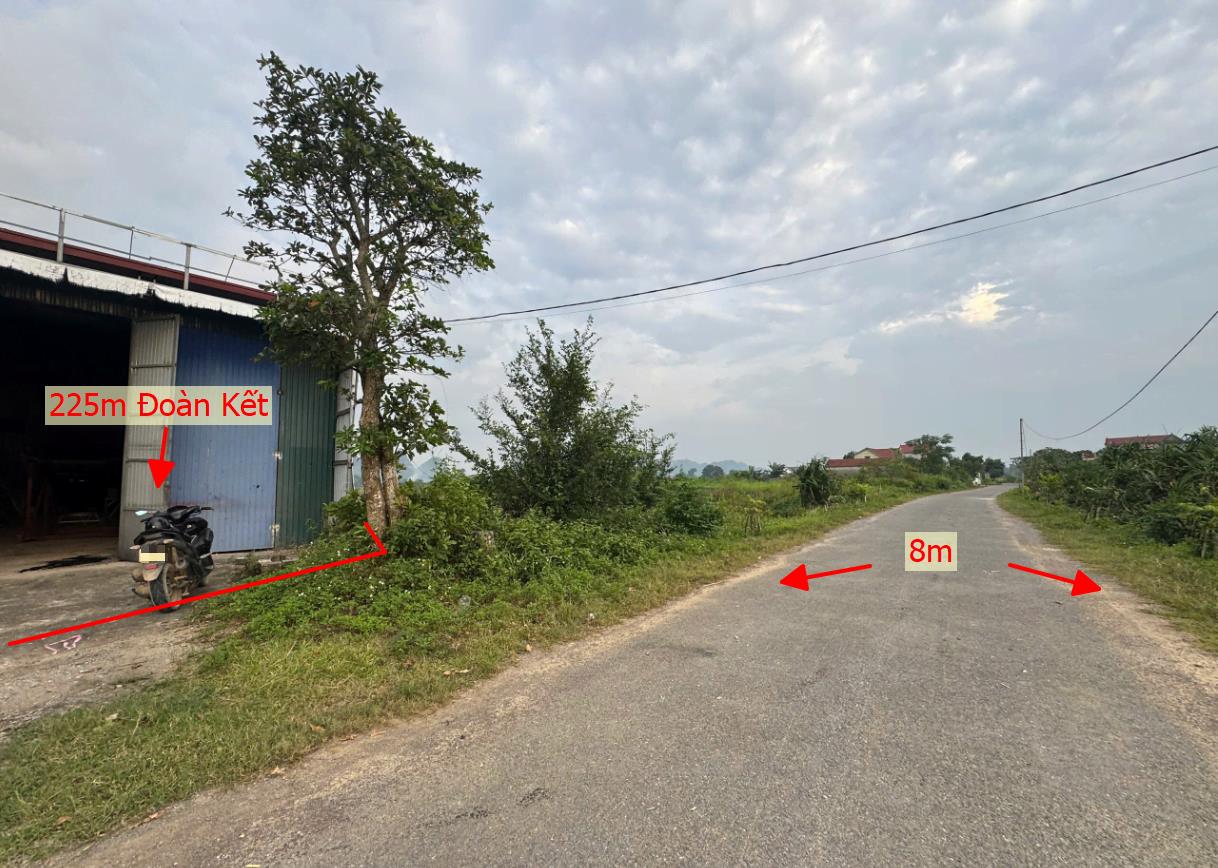 Hình ảnh Bán Lô Đất 225m Tại Đoàn Kết Yên Thủy Bám Đường Bê Tông Ô Tô Vào Tận Đất Dân Cư Đông Đúc Sẵn Nhà Xưởng Làm Kho Đầu Tư Lâu Dài