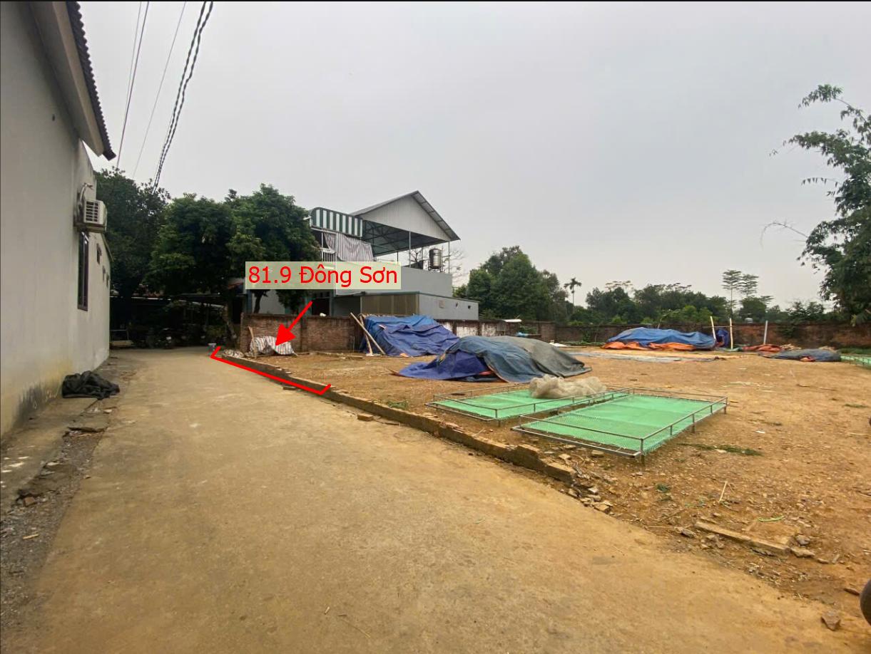 Hình ảnh Bán Đất Phân Lô 81.9m Tại Đông Sơn Ô Tô Đỗ Tận Đất Sát Trục Chính Kinh Doanh Gần QL6A Đang Mở Rộng