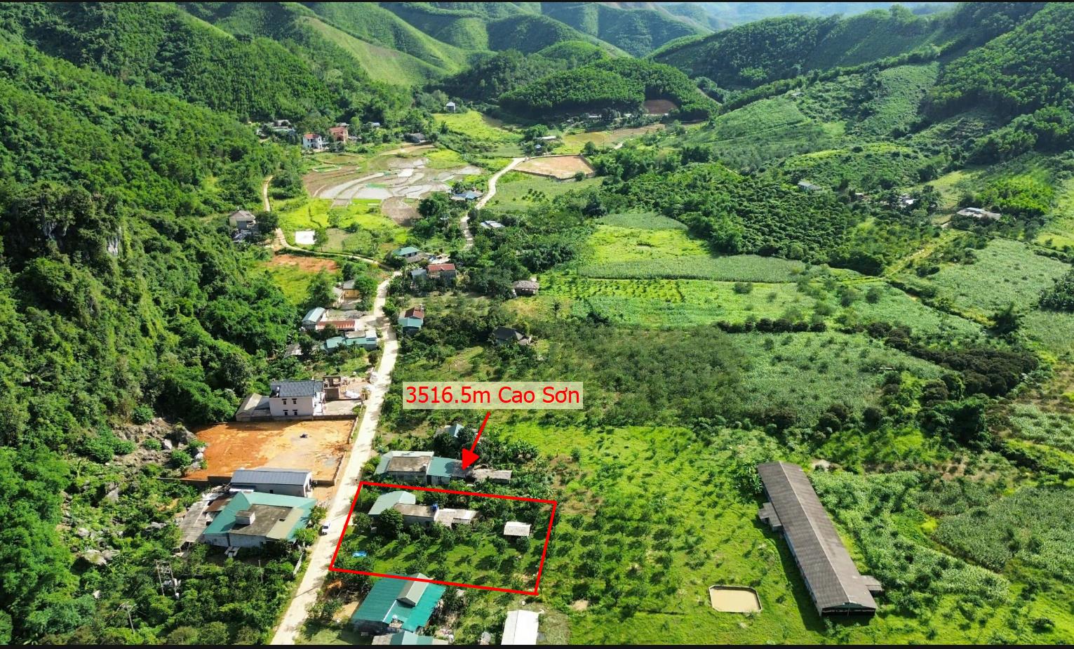 Hình ảnh Bán Lô Đất 3516.5 Tại Cao Sơn Lương Sơn Bám Đường Bê Tông Ô Tô Vào Tận Đất Dân Cư Đông Phù hợp Làm Nghỉ Dưỡng  View Núi Thoáng Mát Giá Đầu Tư