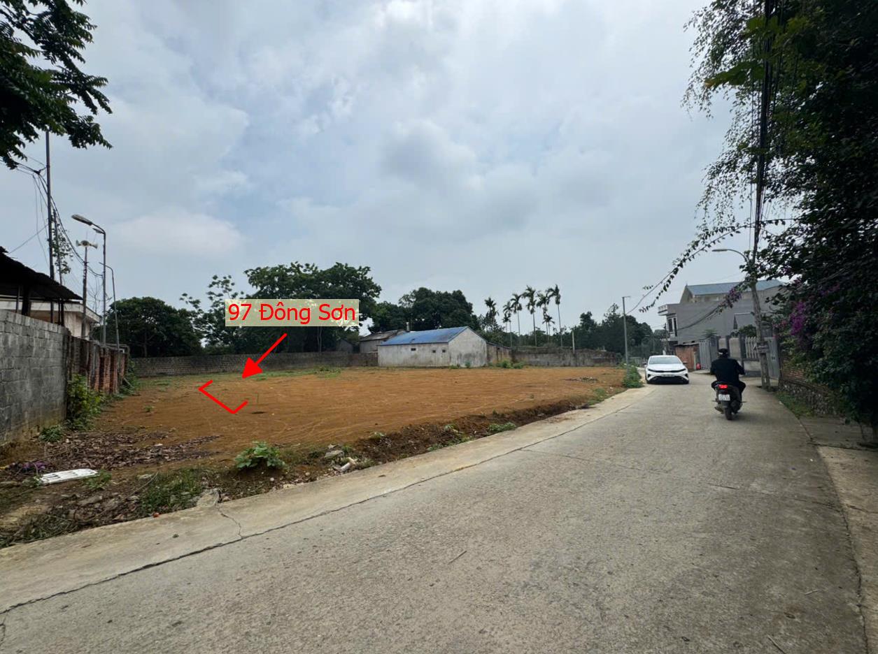 Hình ảnh Bất Động Sản Phú Nghĩa Bán Đất Phân Lô Khu Vực Đông Sơn Ô Tô Đỗ Tận Đất Ngay Gần QL6A Đang Triển Khai Mở Rộng