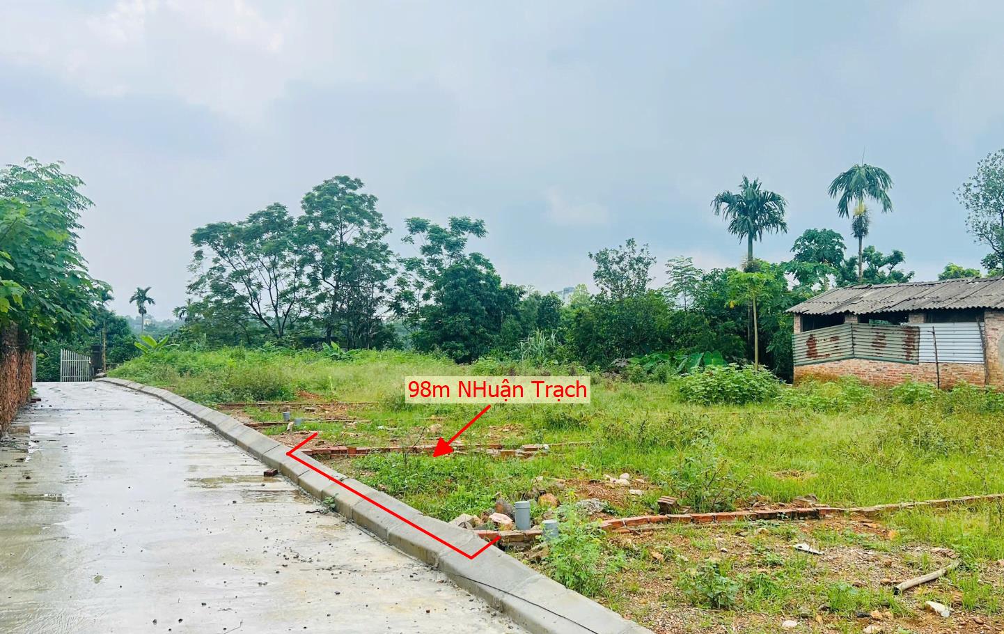 Hình ảnh Bán Lô Đất 98m Tại Nhuận Trạch Lương Sơn Bám Đường Bê Tông Ô Tô Vào Tận Đất Dân Cư Đông Đúc Thân Thiện Giá Đầu Tư