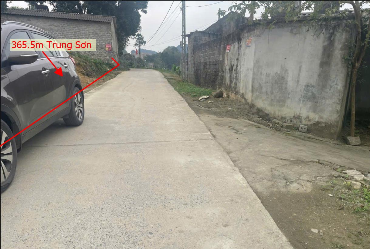 Hình ảnh Bán Lô Đất 365.5m Tại Trung Sơn Lương Sơn Bám Đường Bê Tông Ô Tô Vào Tận Đất Dân Cư Đông Đúc Thân Thiện Giá Đầu Tư